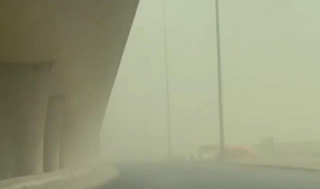 蔽日遮天，U23亚洲杯决赛举办地吉达正经历沙尘暴